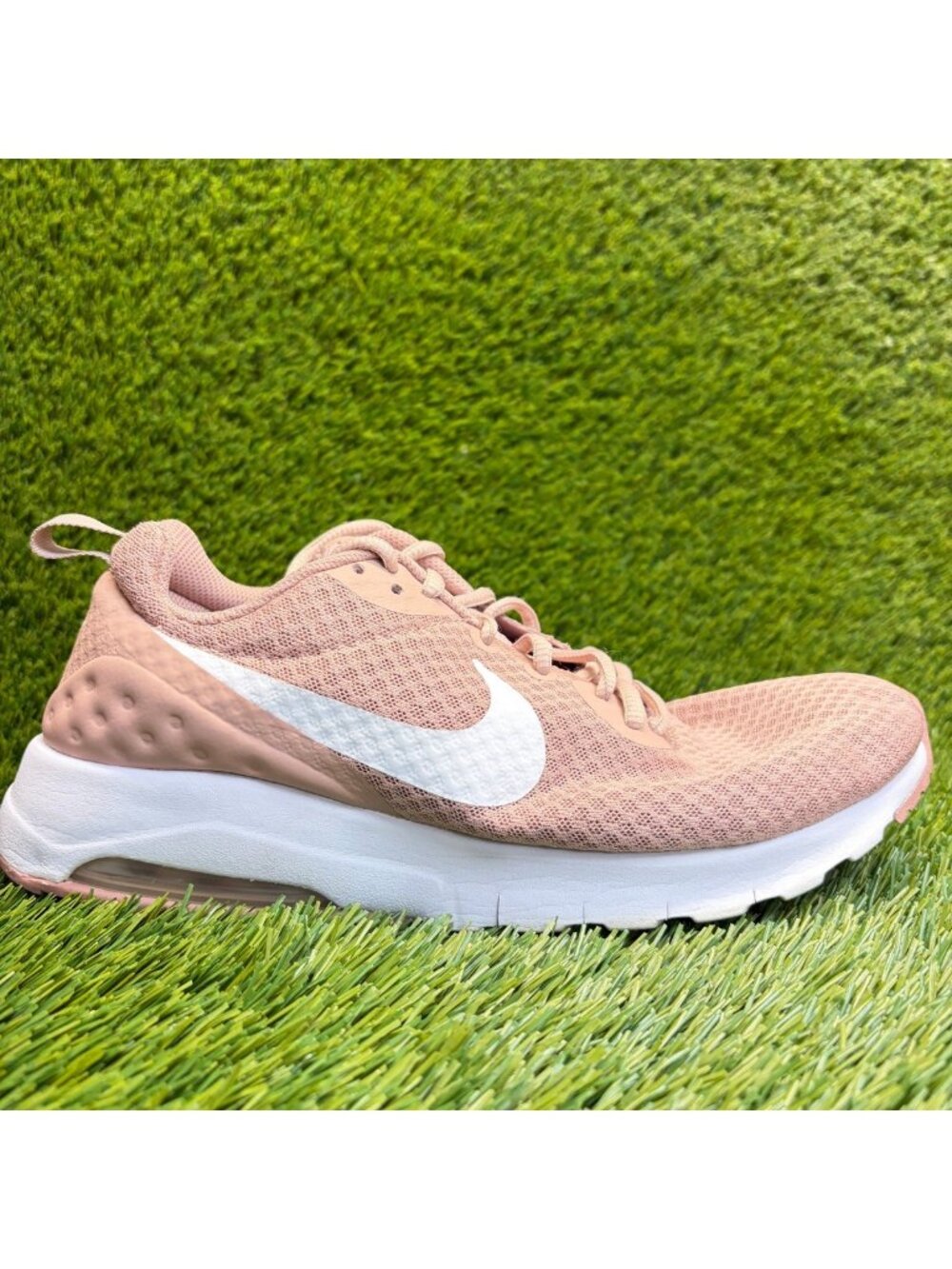 Nike Air Max Motion Womens Size 10 Pink White Athletic Running Shoes Sneakers